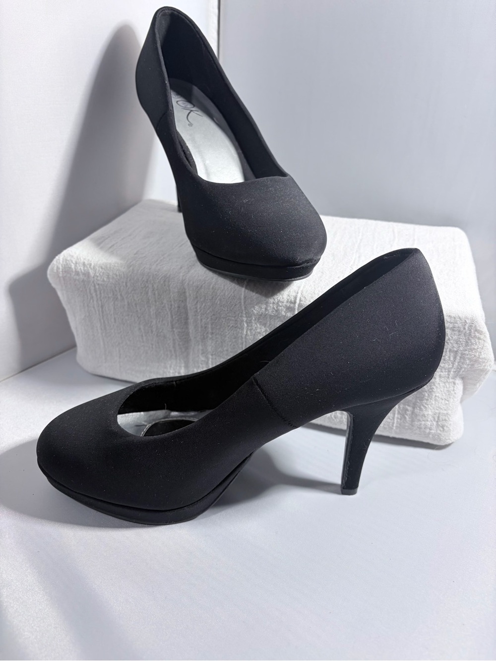 “It's OK" brand women's black high heel pump shoes Size 7.5W